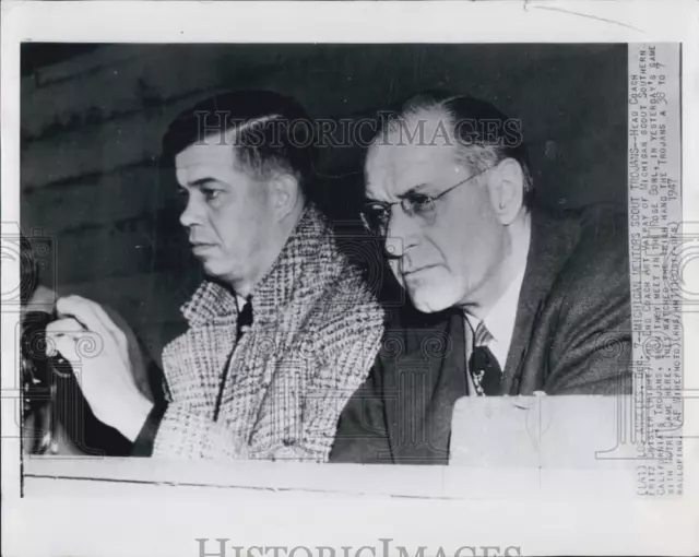 1947 Press Photo Head Coach Fritz Crisler End Coach Art Valpay Rose Bowl