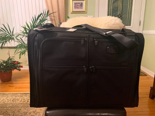 TUMI Alpha 2 Classic Garment Bags - Black  2