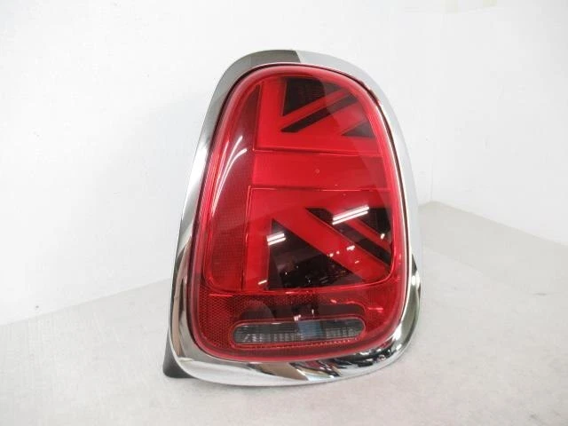 BMW BMW mini_ 2018 DBA-XR15M Fanale posteriore destro 63217435134 [usato] [PA89033879]
