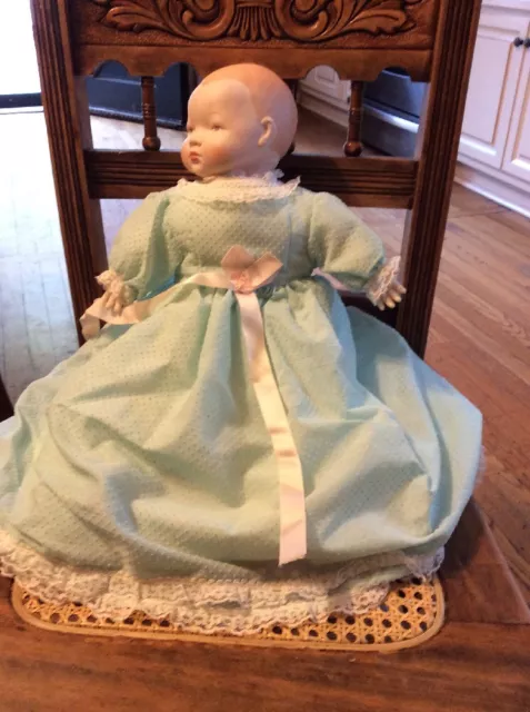 reproduction  Bye Lo Baby  with cloth  body  porcelain faced bay doll  B1