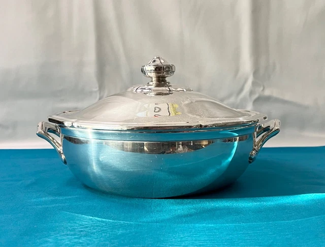 Légumier En Métal Argenté Avec Son Plat De Service – Style Vintage