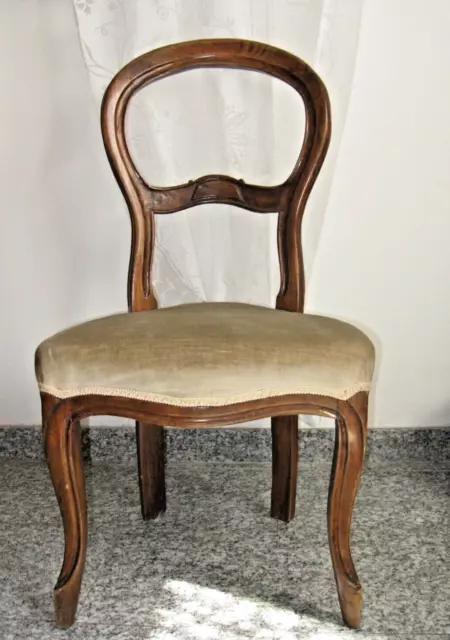 Antiche 4 sedie italiane di fine '800 con seduta imbottita