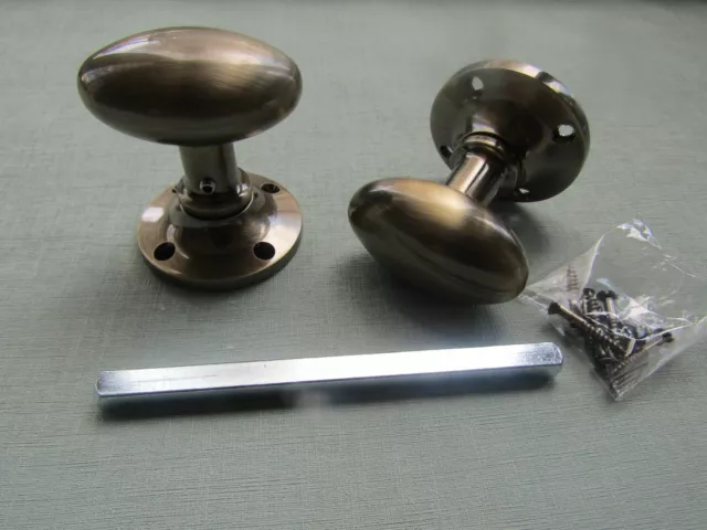 Door knobs handles vintage old retro style door knobs pull handles