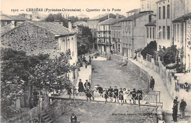 Cpa 66 Cerbere Quartier De La Poste