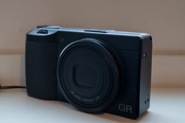 [Near Mint] Ricoh GR IIIx Digital Camera with Box and Accessories in USA 2