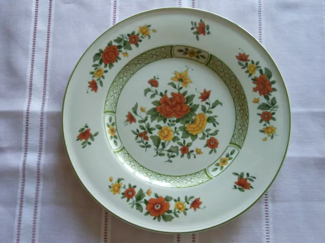 très belle assiette en vitro porcelaine Villeroy et Boch modèle " SUMMERDAY "