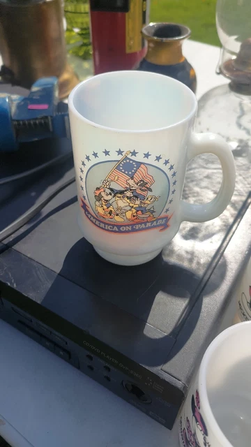 MICKEY MOUSE "AMERICA ON PARADE" Pedestal Style Ovenware Mug ~ MORGANTOWN, WV