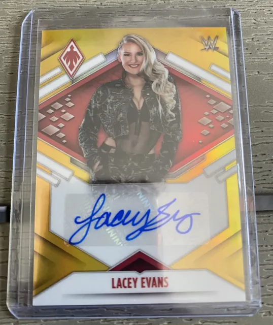 2022 Panini WWE Chronicles Lacey Evans Phoenix Gold Prizm Auto Autograph /10