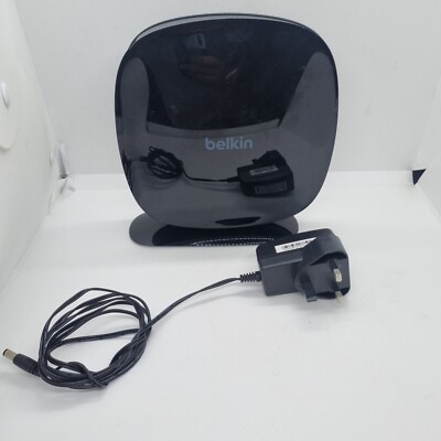 Belkin Dual-Band WiFi Range Extender Wireless F9K1106v1 con 4 porte LAN e PSU 