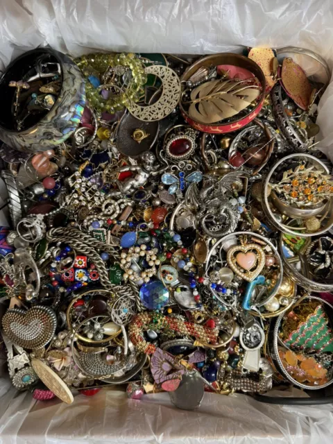 Vintage To Now Costume Fashion Jewelry Repurpose Repair Scrap Craft Lot 24.1 LBS