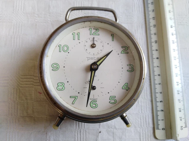Vecchio Orologio sveglia da comodino vero vintage PETER DA RIPARARE