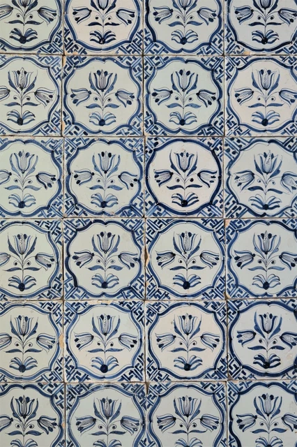 24 Original Antique Delft delftware tile tiles carreaux with tulip tulips ,1625. 2
