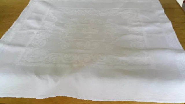 Vintage Irish Linen Damask Tablecloth / Topper