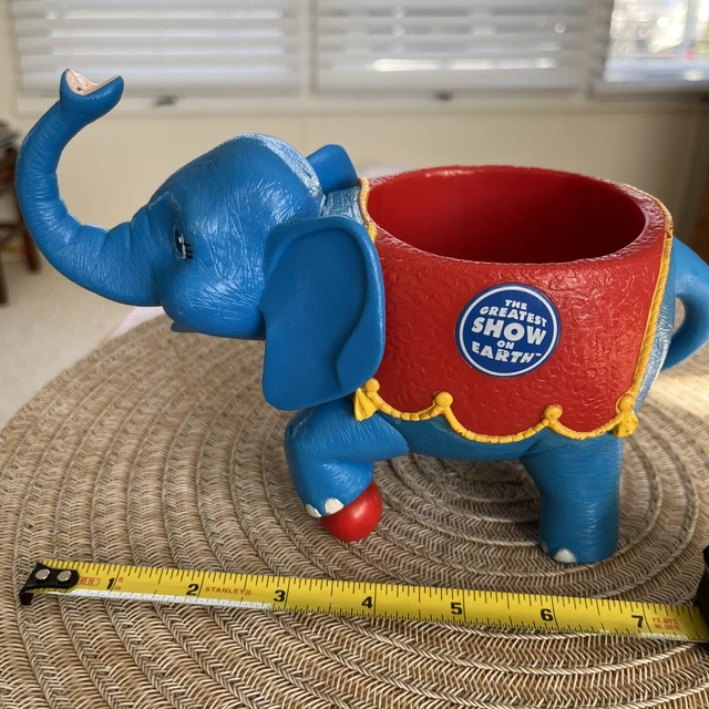 RINGLING BROS BARNUM Bailey Circus Greatest Show Earth Elephant