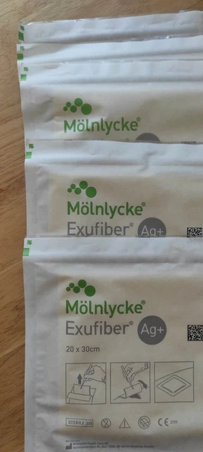 ** 10 pcs ** Molnlycke Exufiber Ag 20x30cm+ antimicrobial gelling fibre dressing