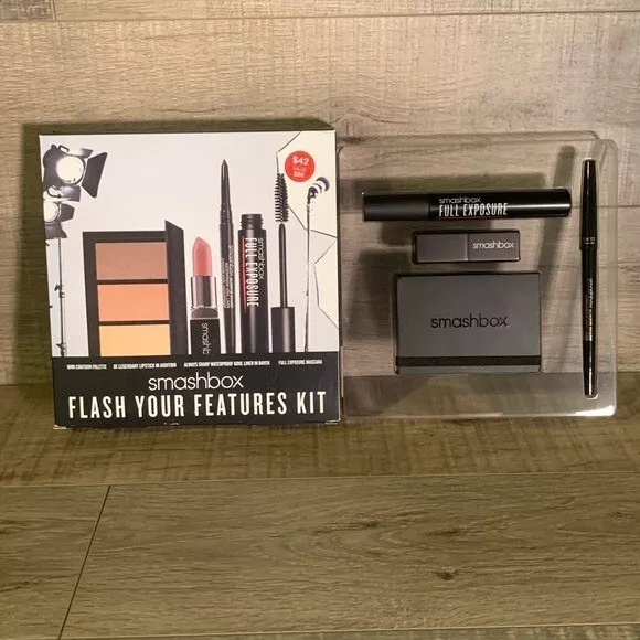 Smashbox "Flash Your Features" Makeup Kit - Contour, Lips, Eyes, and Lashes