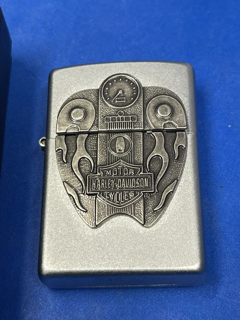 Zippo 2001 Harley Davidson Fuel Tank Surprise Lighter Unfired In Box V083