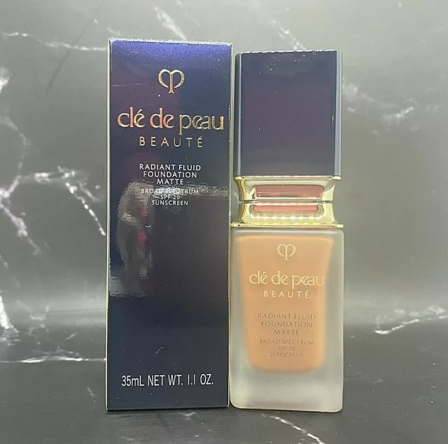 Cle De Peau Beaute Radiant Fluid Foundation Matte SPF 20 - B 100 - 35 ml / BNIB