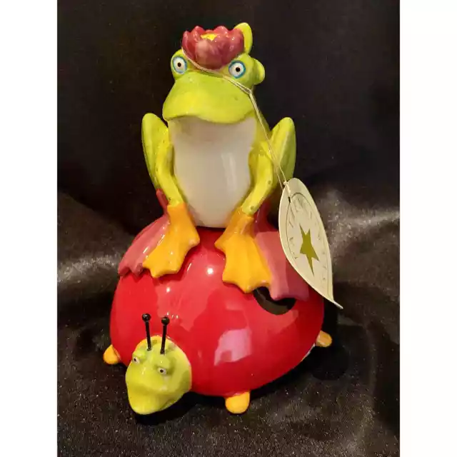 Unique Patience Brewster Krinkles Frog on Ladybug Salt & Pepper Shakers NIB