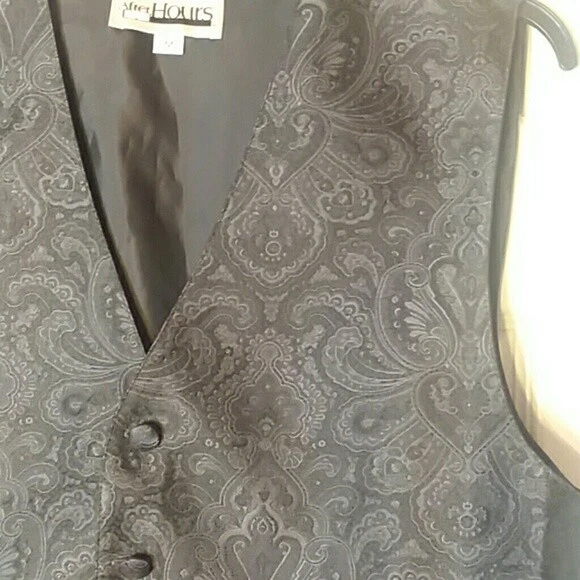 EUC After Hours Paisley & Hearts Formal Event Workwear Vest Size Medium groom