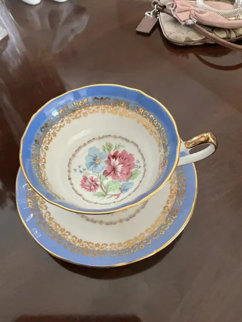 Straffordshire Elizabethan  Hand Decorated FINE BONE CHINA ENGLAND Teacup/saucer