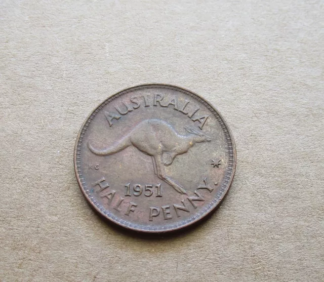 1951 Half Penny  . King George VI . Australia Pre - decimal . Circulated .