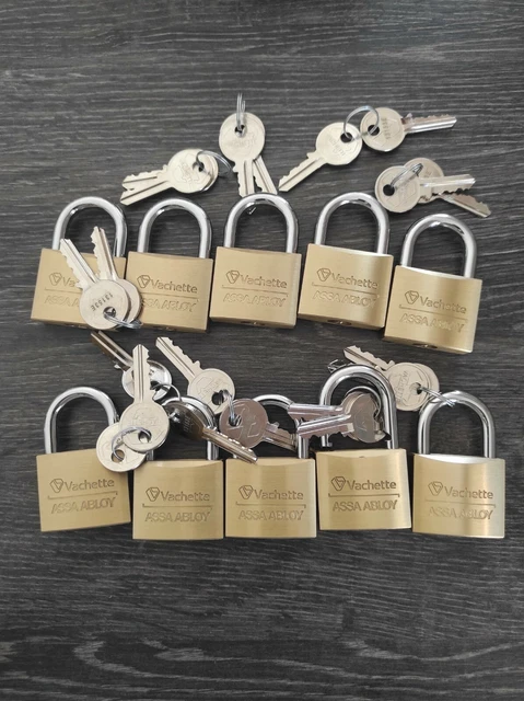 Cadenas Loto Bozzys Lot De 10 - Anse Acier 38mm - Clés Différentes - Sécurité Industrie Cadenas Loto Industrie Cadenas Loto Bozzys Lot De 10 - Anse Acier 38mm - Clés Différentes - Sécurité Industrie Cadenas Loto Industrie