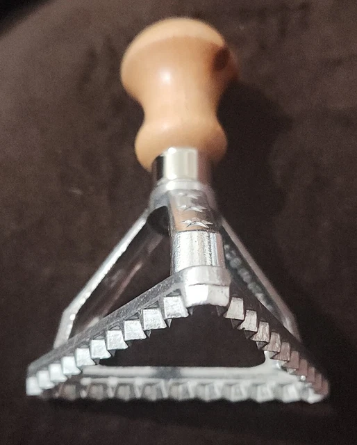 Cortadores de ravioli con mango de madera, Italia