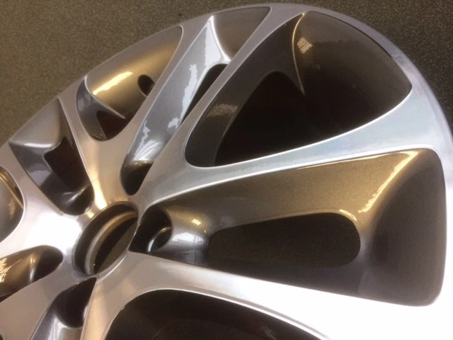 Genuine 18" Volvo Atreus C30 Alloy Wheel  30672919 7.5j x18 3