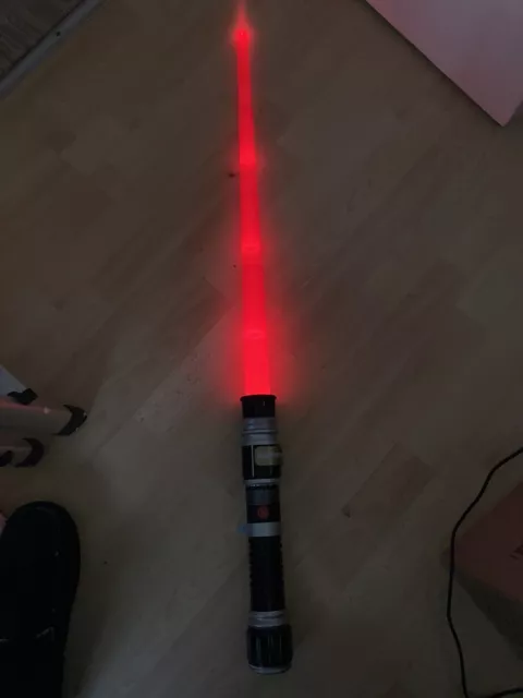 Hasbro Star Wars Electronic Sith Red Duel Action Lightsaber Lights Sounds 2009
