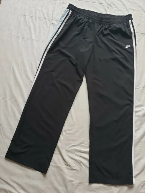 Nike Pro Womens Sweatpants Size M Black Elastic Waist Baggy CJ4161-010 EUC