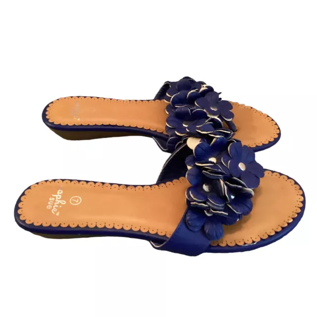 Sophie Sue Womens Size 7 Thong Sandal Navy Flower Decor Slip On Shoes 2