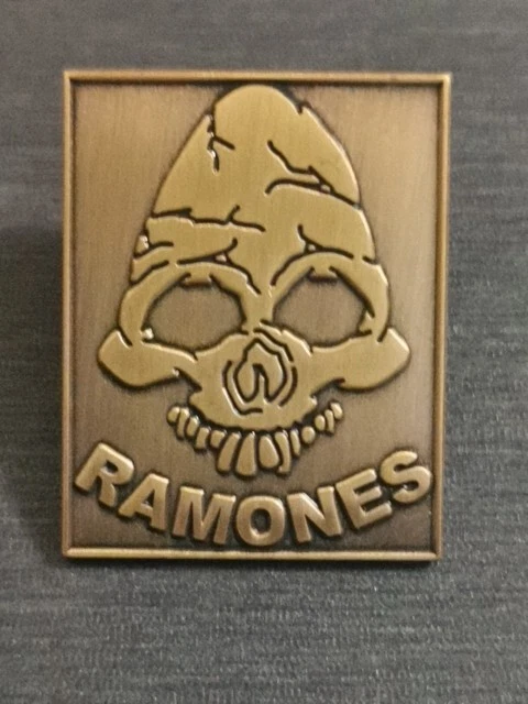 THE RAMONES I WANNA BE SEDATED POISON HEART pin