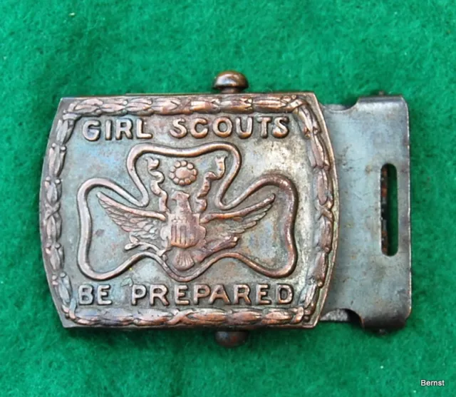 Girl Scout  -1922-36 Girl Scout Stretched Trefoil Buckle