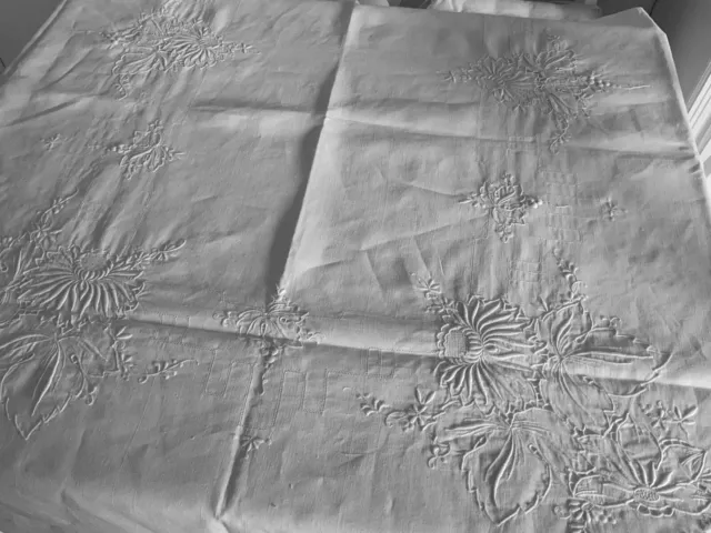 linge ancien Nappe Mariage Fil De Lin Brodée Festonnée Feuille De Vigne Raisin