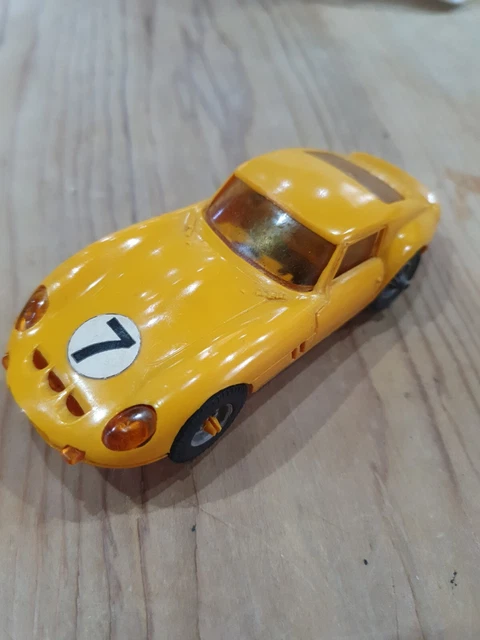 Miniature voiture FERRARI 250 GTO circuit électrique routier JOUEF N° 7