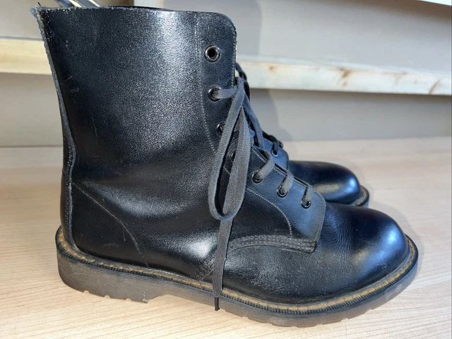 Doc martens size 9.5 hotsell