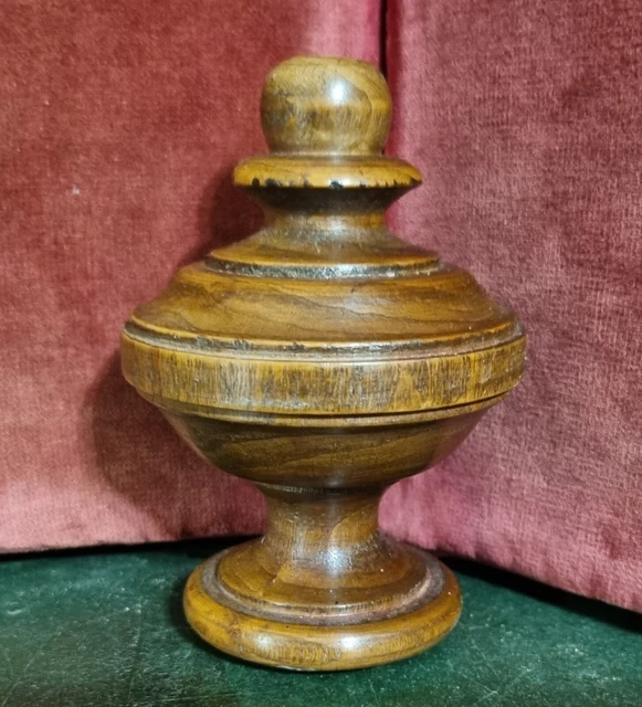 Victorian wood turned newel post finial Antique french architectural salvage 4"