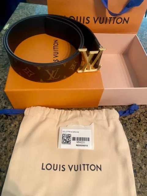 Louis Vuitton LV Pyramide 40mm Belt Grey Monogram Eclipse. Size 85 cm