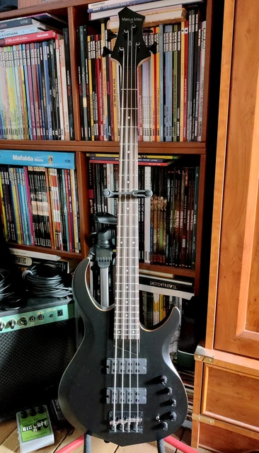 Basse Sire Marcus Miller M2 (2nd gen) TBK 4 cordes en très bon état
