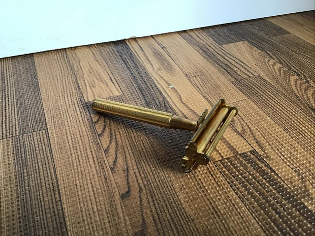 Vintage Valet Gold Tone Autostrop Safety Razor Made by Gillette Boston USA