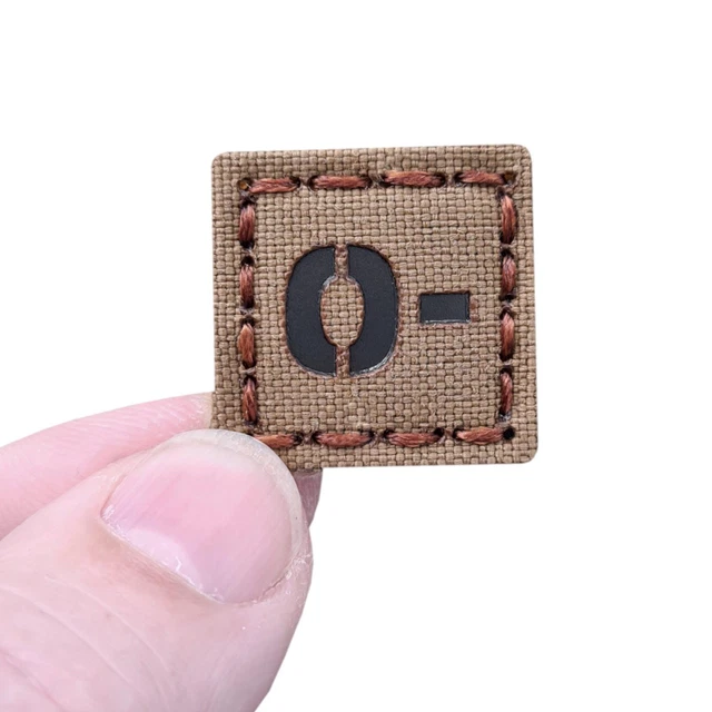 2 Patchs Réfléchissants Yeux Japonais IR - 9x4 Cm - Crochet Et Boucle - Pour Sac, Gilet, Casque, Vêtement Tactique - 9