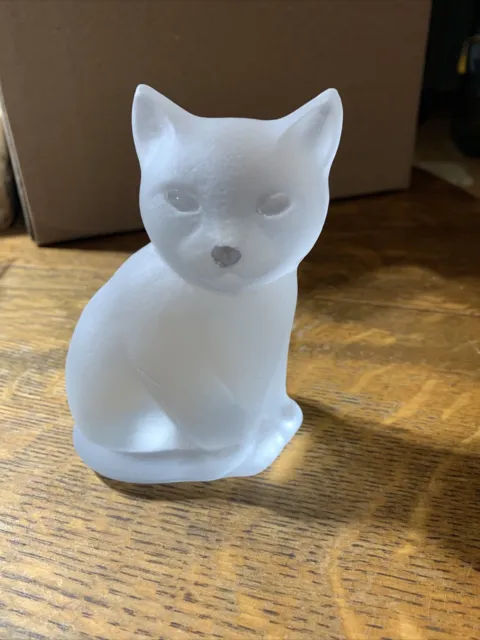 Vintage Nybro Frosted Glass/Crystal Sitting Cat Paperweight 