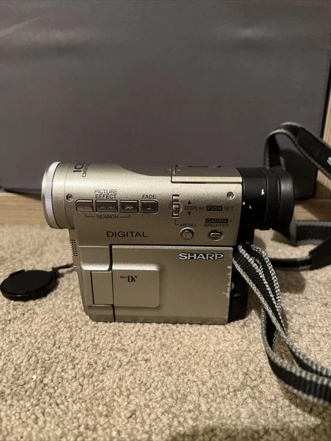 Sharp Vl-Pd3Ah Camcorder Mini Dv Digital Tape Video Camera Pd3A