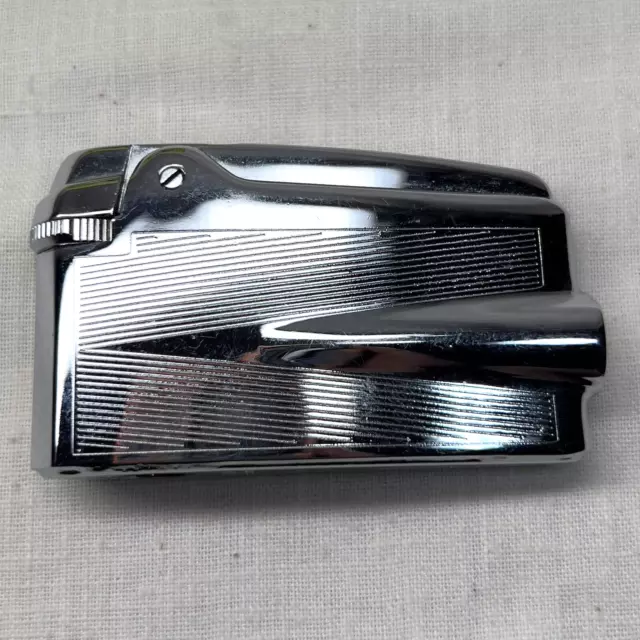 Vintage RONSON Varaflame Lighter, Shiny Chrome