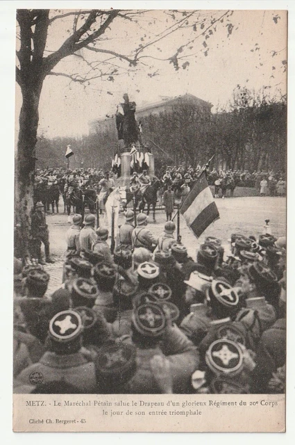 METZ  - Moselle - CPA 57 - Militaire - Maréchal Pétain Drapeau du 20eme Corps