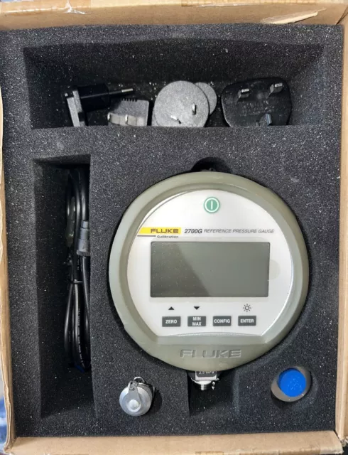 Fluke 2700G-BG3.5M Reference Pressure Gauge, 500 PSI, 3.5 MPA (B5D) Fluke 2700G-BG3.5M Reference Pressure Gauge, 500 PSI, 3.5 MPA (B5D)