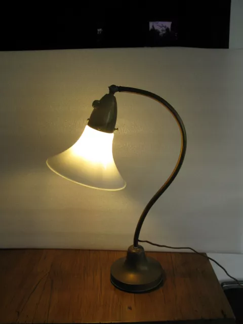 Antique Tischlampe , Jugendstil ,20 er Jahre, Messing