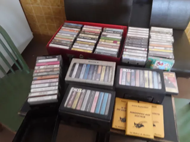 Lot de + 100 K7 Cassettes Audio divers chanson française classique pop rock