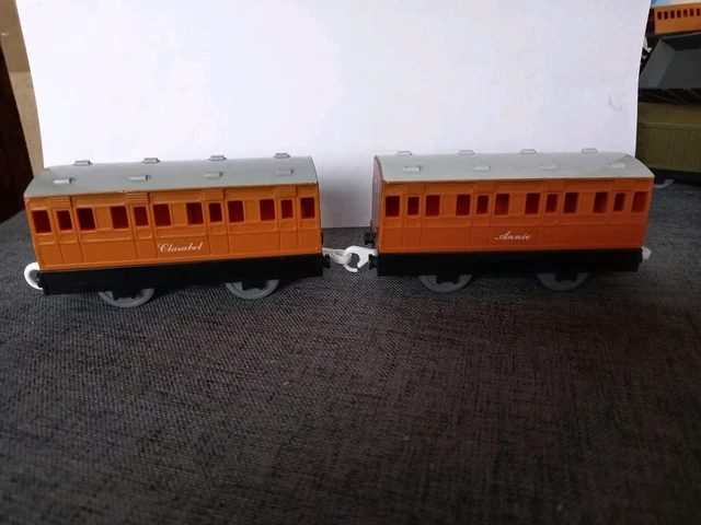 TOMY TRACKMASTER THOMAS the tank engine coaches annie and clarabel £5. ...